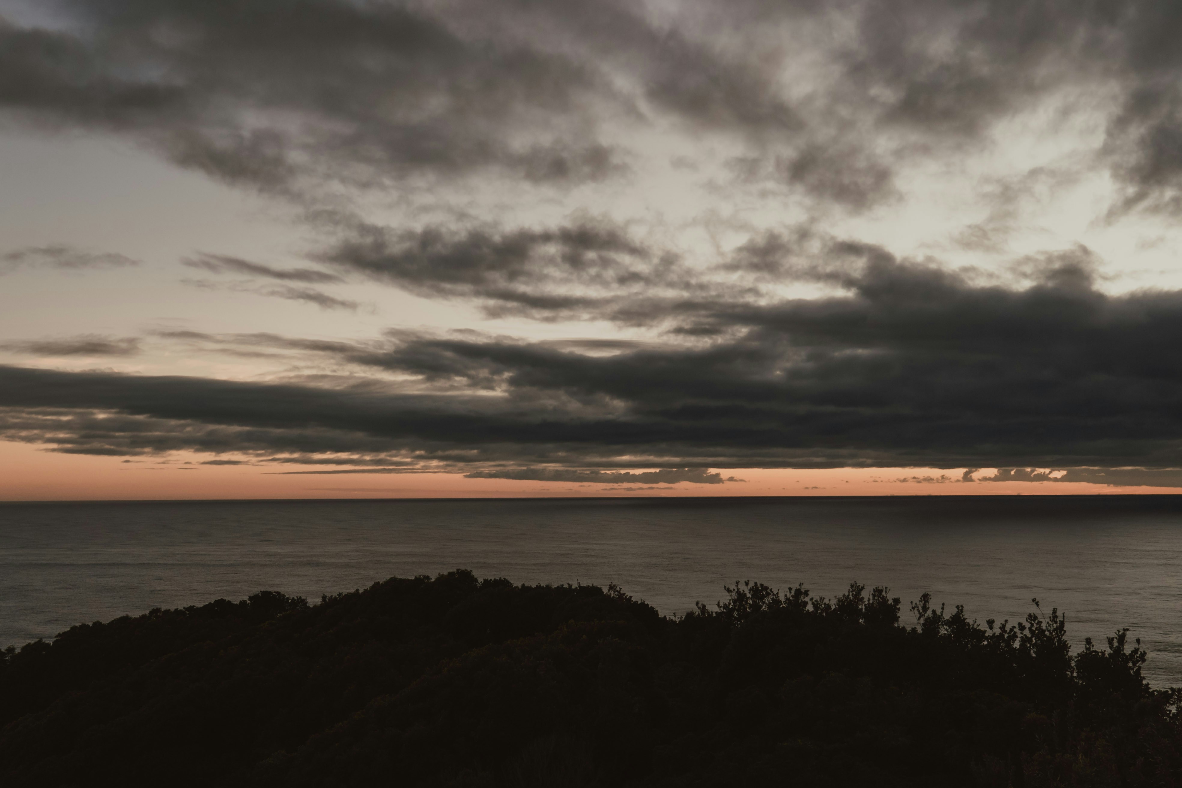 First light at sunrise, the moment the planetary hours begin